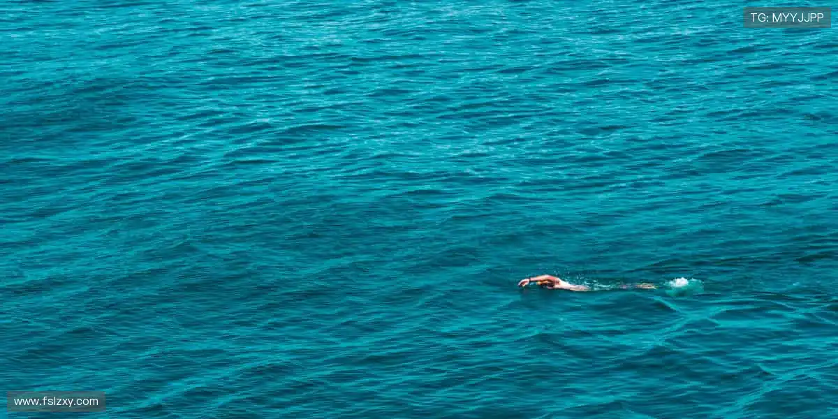 🎧赛事解说，声临其境！大咖解读，深度解析比赛战术🎙️